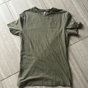 H&M slim fit tee